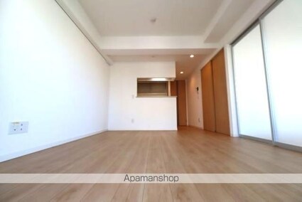 ＰＬＵＭ　ＶＩＬＬＡＧＥ[2LDK/56.85m2]のリビング・居間