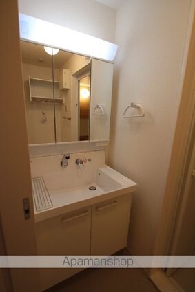 イヴェール[1LDK/40.18m2]の洗面所