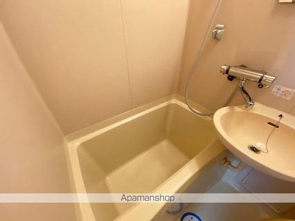 香川県高松市番町５丁目[1R/14.98m2]のバス