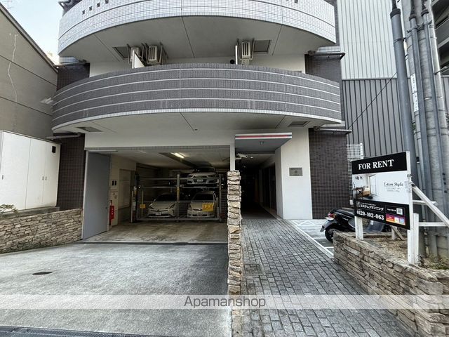 エステムコート難波EASTレオルガの玄関写真