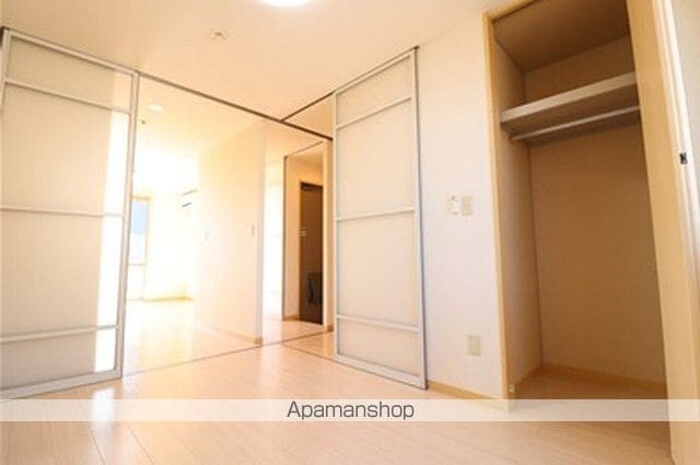クレシェンテ Eの内装写真