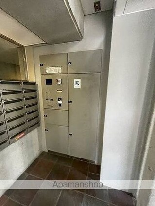 東京都新宿区市谷本村町[1K/28.46m2]の内装