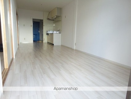 シティ森[2LDK/49.68m2]のリビング・居間3