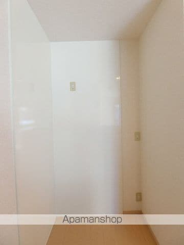 リビングタウン葵町Aの内装写真
