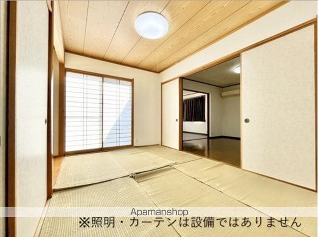 菊池郡大津町 2階建 築30年の内装写真