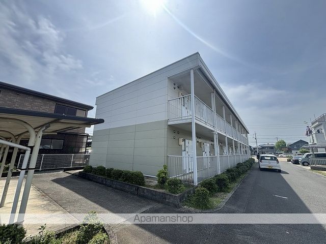 レオパレスリヴァージュ西の京の外観写真