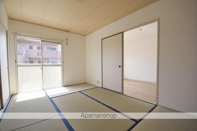 フレグランス乃万の内装写真