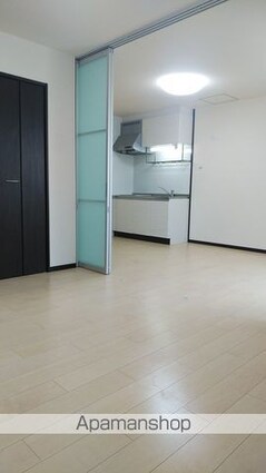 和歌山県和歌山市寄合町[1LDK/36.54m2]のリビング・居間
