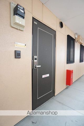 ムーンレインボーの玄関写真