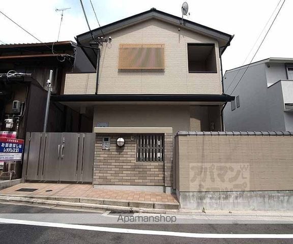 レオパレス西陣の外観写真