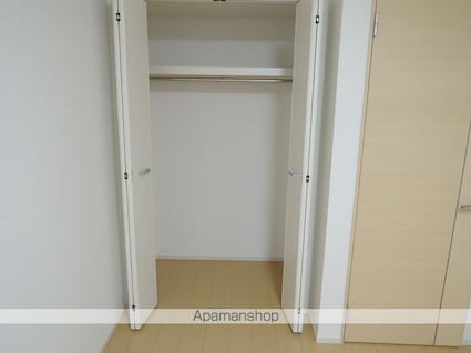 カサ・デ・三軒茶屋[1K/25.82m2]の収納