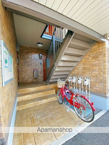 エターナヴィレッジ ABの玄関写真