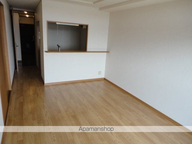 ラビデンス西條の内装写真