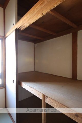 テラスハウスの内装写真