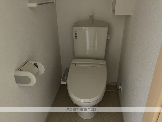 愛媛県四国中央市三島金子３丁目[2LDK/57.21m2]のトイレ