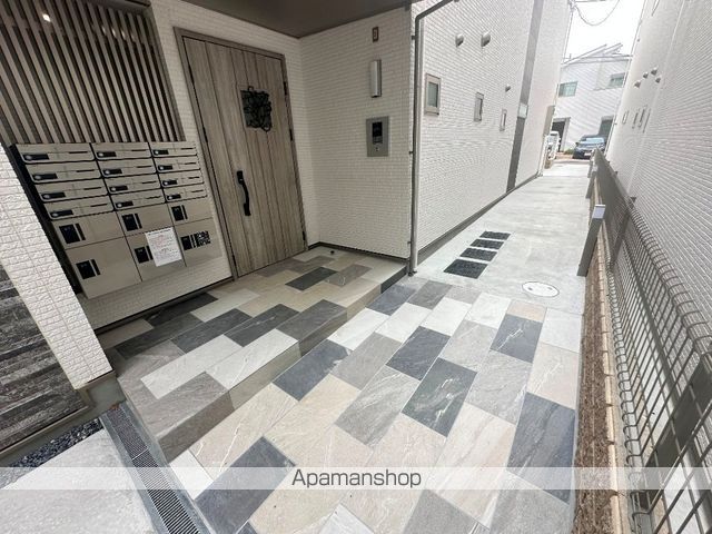 ラモーナ東山町IIの玄関写真