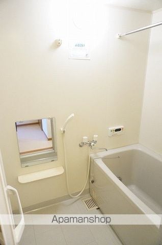 エテルネル生水IIの内装写真