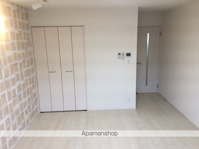 【和歌山市吹屋町のアパートの内装1】