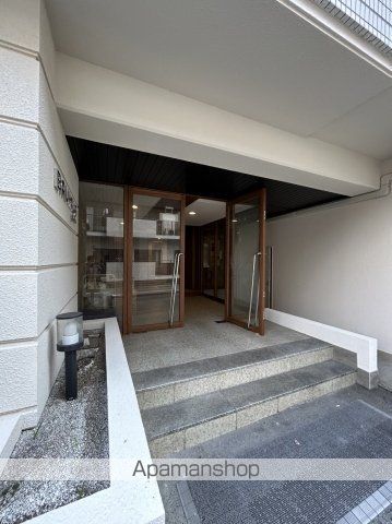 BAUHAUS祇園新道の玄関写真