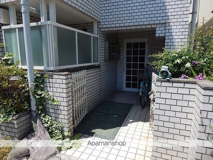メゾンライオネス加藤[1R/17.78m2]のエントランス