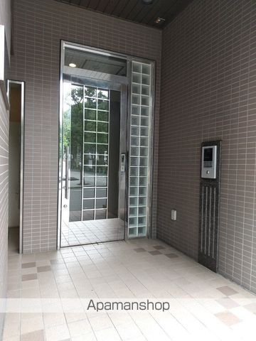 レジデンス江戸川橋の玄関写真