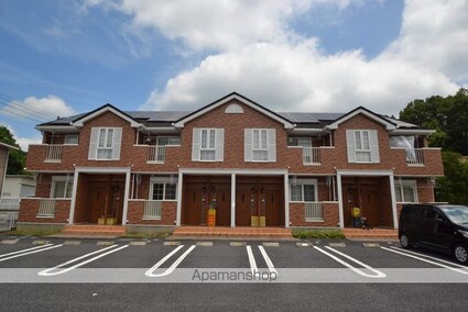 ヴィラアイシス[2LDK/57.02m2]の外観3