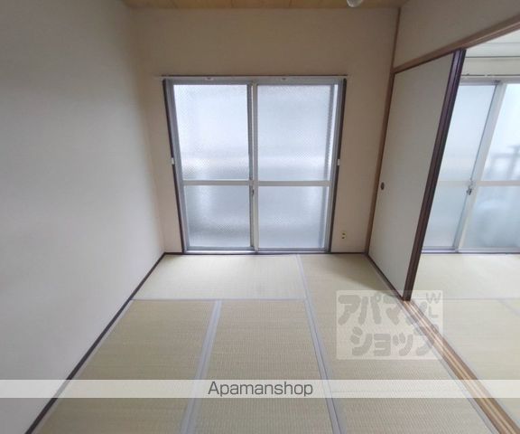 華園マンションの内装写真