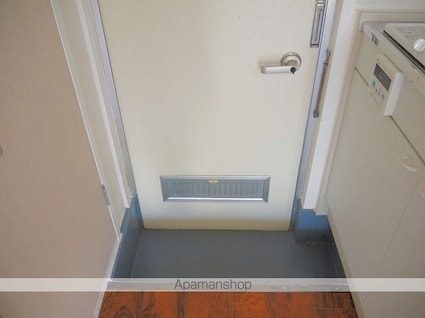 フレグランス屋形[1R/14.9m2]の玄関