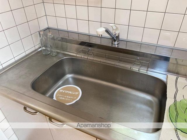 パインズコート新居 C棟の内装写真
