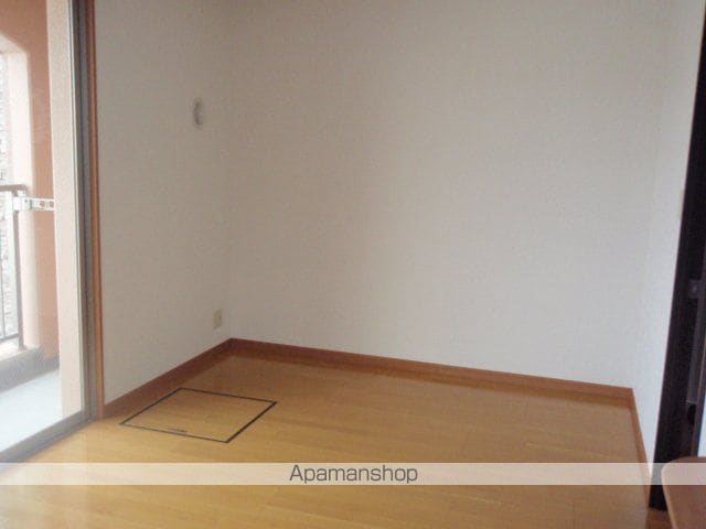 ルネス荒木二番館の内装写真