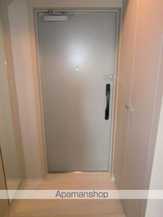 フェニックスヨコハマスクエア[1DK/31.2m2]の玄関