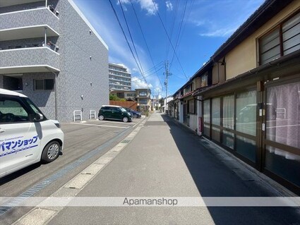 長野県長野市大字長野岩石町[1K/33.53m2]の周辺4