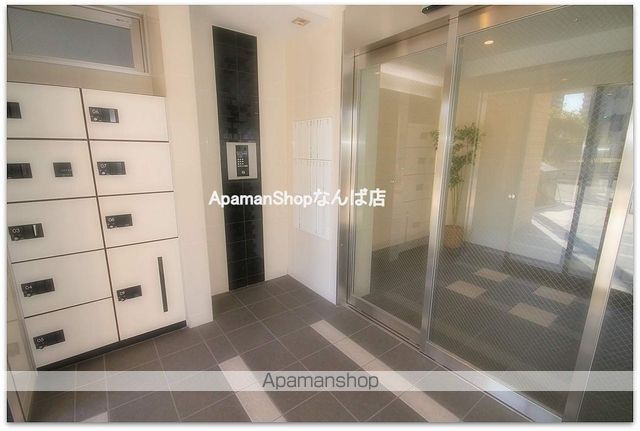アバンティ南堀江イーストの玄関写真
