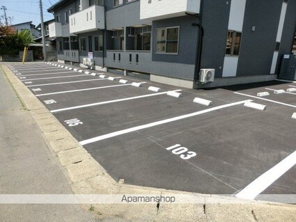 プラントスクエアＣ[1LDK/39.75m2]の駐車場