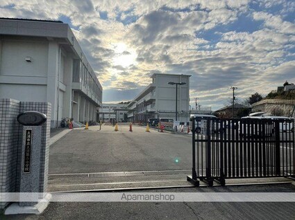 サンムーン　ゴールドスターＬＶ[2LDK/58.21m2]の周辺2