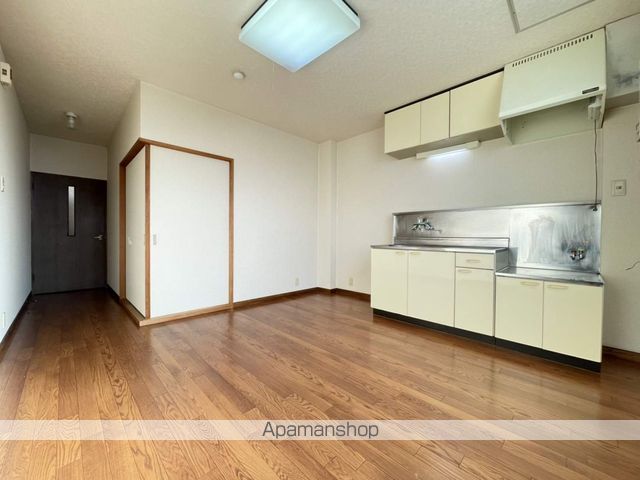 本町ハイツタイプIの内装写真