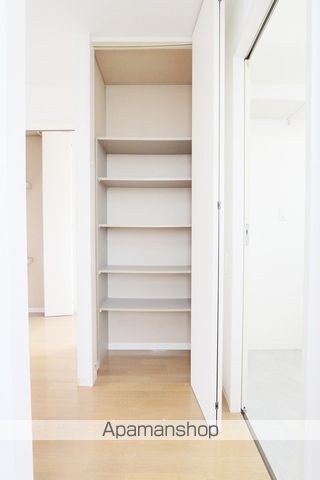 シャーメゾン霧ケ峰 A棟の内装写真