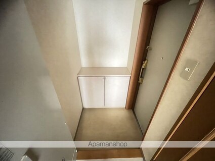 幟町岩田ビル[1K/25.19m2]の玄関