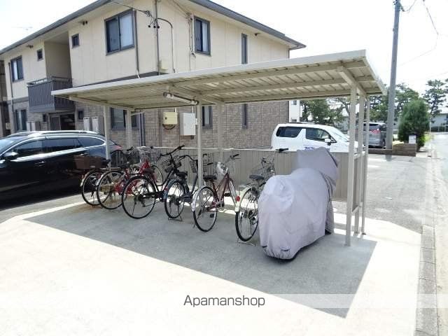 ピーノ・アーレ Bの外観写真