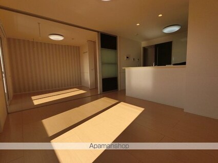 レジーア[3LDK/72.11m2]のリビング・居間