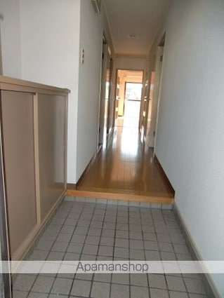 グランドール小坂[3LDK/64.4m2]の玄関