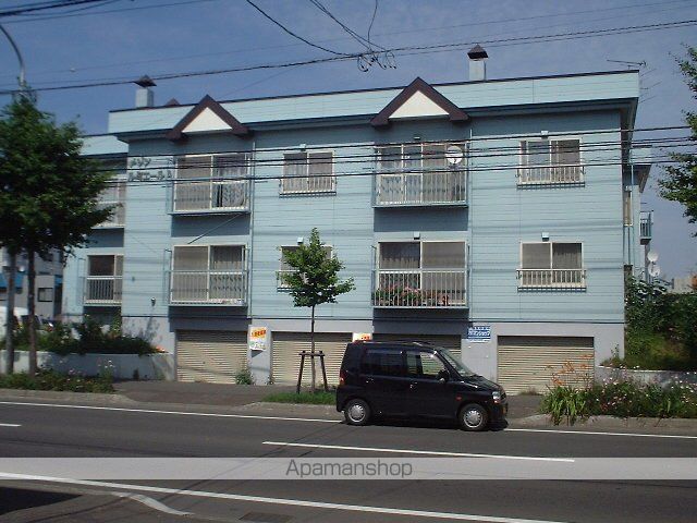 メゾンルミエールA棟の外観写真