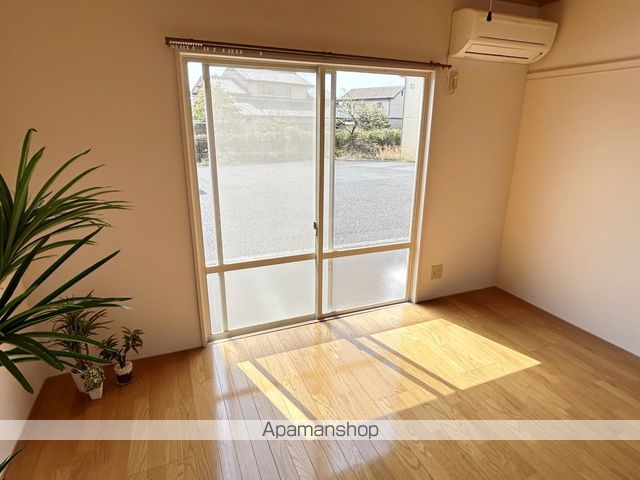 サンシティ嶺田 Aの内装写真