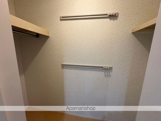 SERENAの内装写真