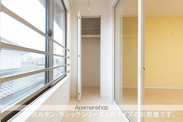 シャルム・ミキャIIの内装写真