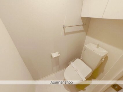 和歌山県和歌山市吹上２丁目[1LDK/33.39m2]のトイレ