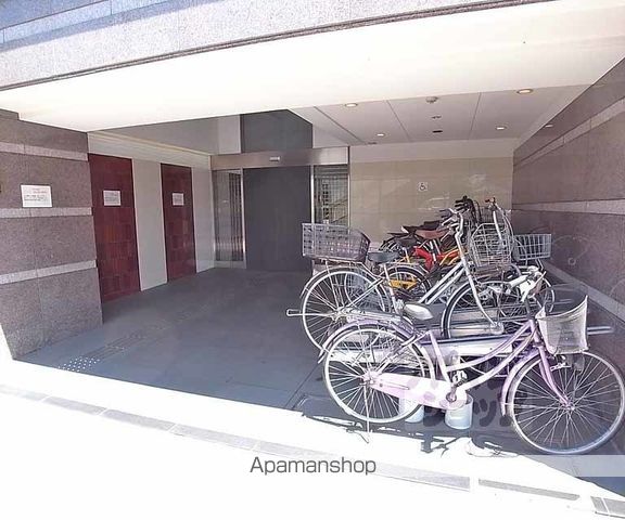 プレサンスNEO京都烏丸の外観写真