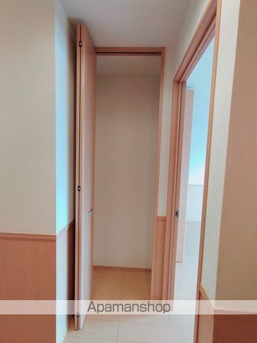 レフィナードカルチェ D棟の内装写真
