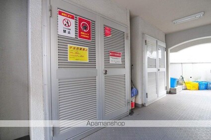 メゾン・ド・ポリピエ[1R/12.96m2]の共用部4