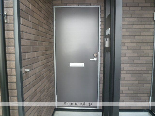 レオネクストメゾン 藤原台の玄関写真
